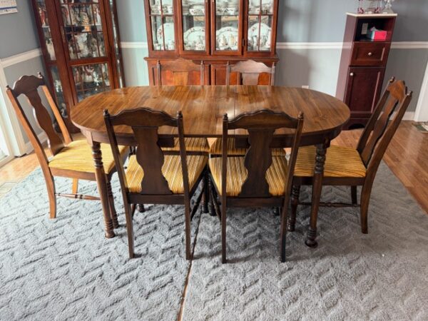 RV - TRUCK - SUV - FURNISHINGS - ANTIQUES