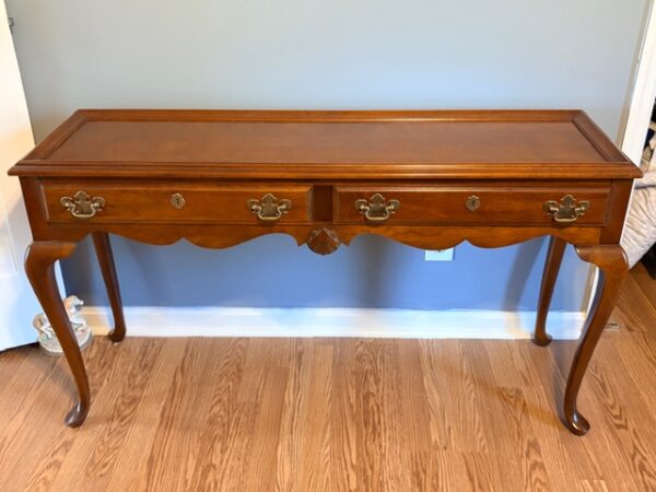 RV - TRUCK - SUV - FURNISHINGS - ANTIQUES