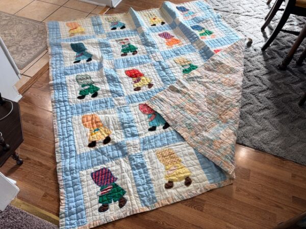 RV - TRUCK - SUV - FURNISHINGS - ANTIQUES