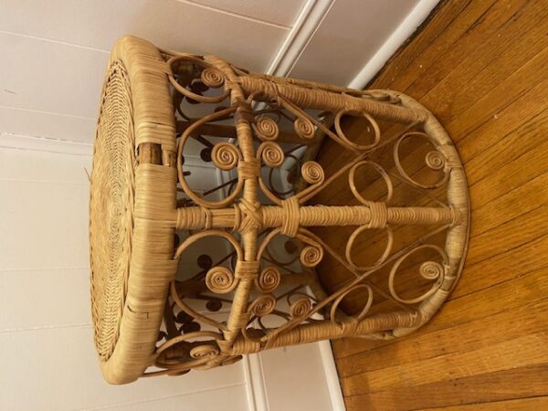 ANTIQUES-COLLECTIBLES-JEWELRY-FURNISHINGS