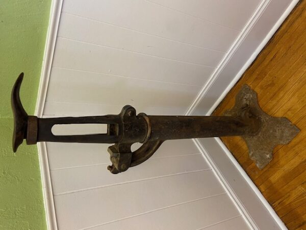 ANTIQUES-COLLECTIBLES-JEWELRY-FURNISHINGS