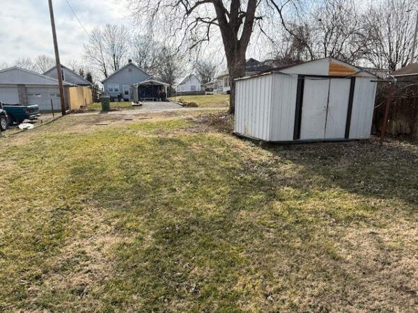 2 SINGLE FAMILY HOMES OR INVESTMENT PROPERTIES