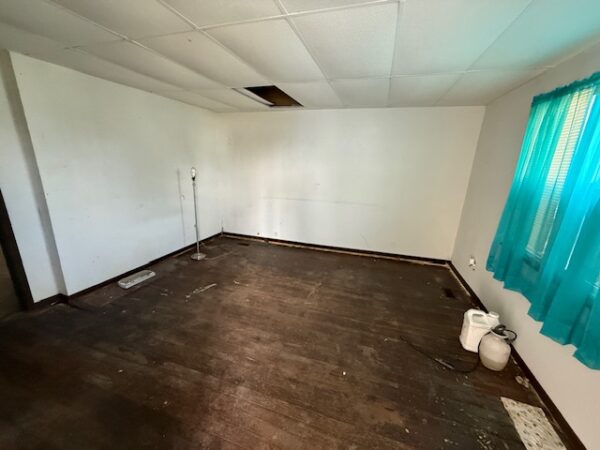 2 SINGLE FAMILY HOMES OR INVESTMENT PROPERTIES