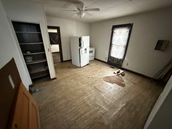 2 SINGLE FAMILY HOMES OR INVESTMENT PROPERTIES