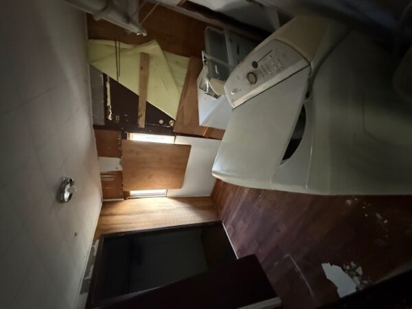 2 SINGLE FAMILY HOMES OR INVESTMENT PROPERTIES