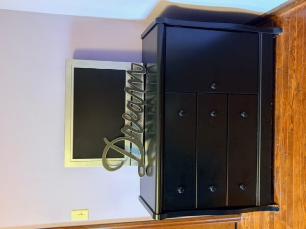 LIVE AUCTION - BEAUTIFUL BRICK HOME ON 3.21+/- ACRES - FURNISHINGS & TOOLS