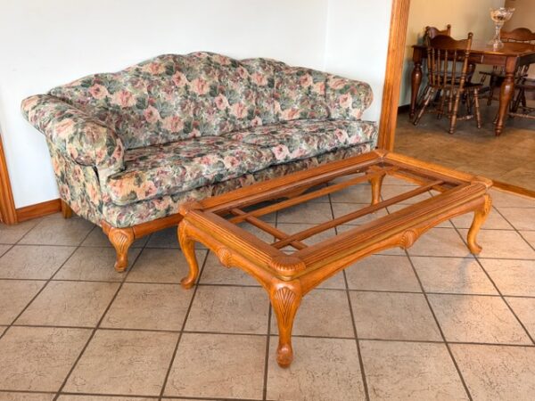 LIVE AUCTION - BEAUTIFUL BRICK HOME ON 3.21+/- ACRES - FURNISHINGS & TOOLS