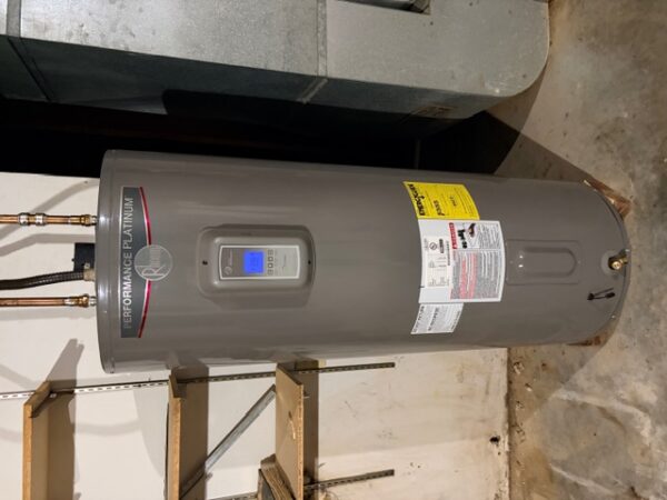 LIVE AUCTION - BEAUTIFUL BRICK HOME ON 3.21+/- ACRES - FURNISHINGS & TOOLS