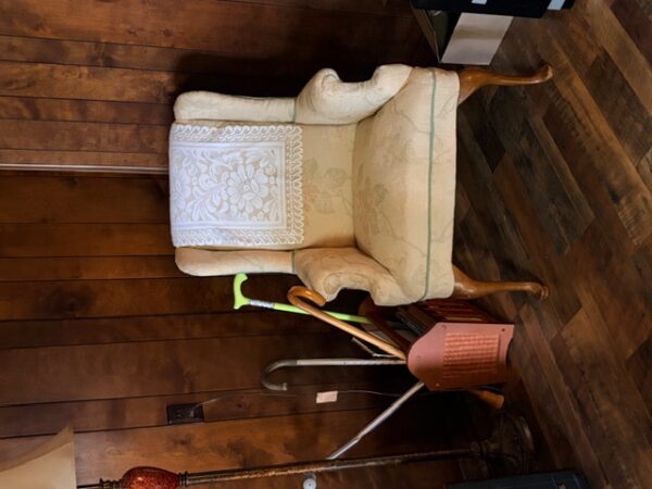 LIVE AUCTION - BEAUTIFUL BRICK HOME ON 3.21+/- ACRES - FURNISHINGS & TOOLS