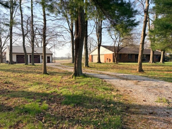 LIVE AUCTION - BEAUTIFUL BRICK HOME ON 3.21+/- ACRES - FURNISHINGS & TOOLS