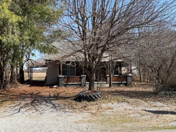 2 SINGLE FAMILY HOMES OR INVESTMENT PROPERTIES