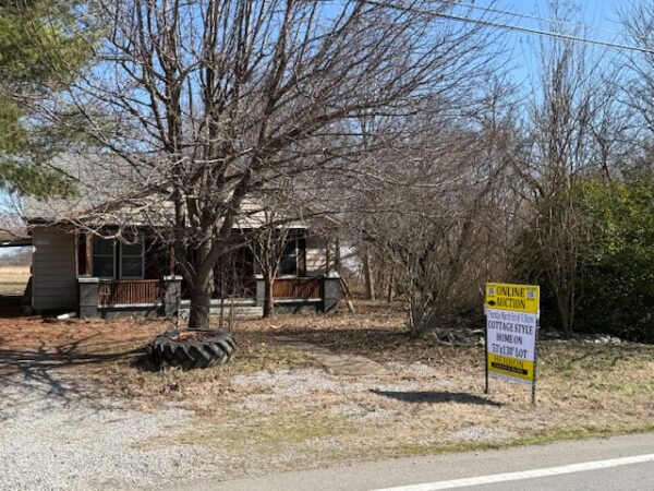 2 SINGLE FAMILY HOMES OR INVESTMENT PROPERTIES