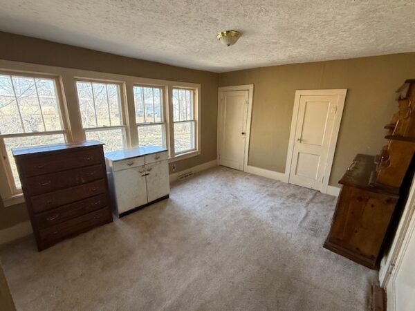 2 SINGLE FAMILY HOMES OR INVESTMENT PROPERTIES