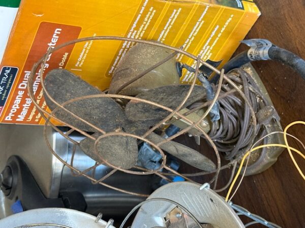 LIVE AUCTION - BEAUTIFUL BRICK HOME ON 3.21+/- ACRES - FURNISHINGS & TOOLS