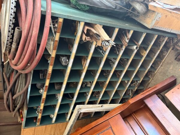 LIVE AUCTION - BEAUTIFUL BRICK HOME ON 3.21+/- ACRES - FURNISHINGS & TOOLS