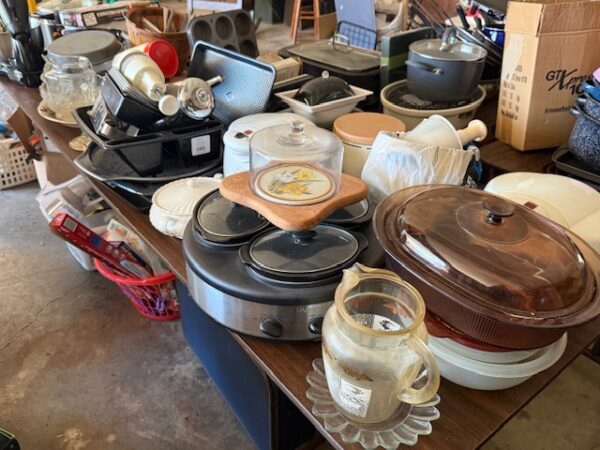 LIVE AUCTION - BEAUTIFUL BRICK HOME ON 3.21+/- ACRES - FURNISHINGS & TOOLS