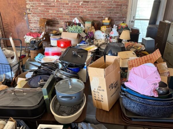 LIVE AUCTION - BEAUTIFUL BRICK HOME ON 3.21+/- ACRES - FURNISHINGS & TOOLS