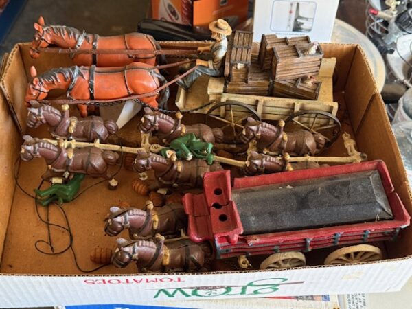 LIVE AUCTION - BEAUTIFUL BRICK HOME ON 3.21+/- ACRES - FURNISHINGS & TOOLS