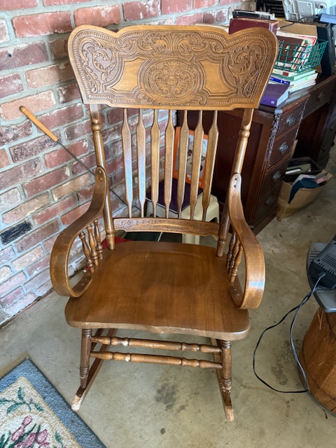 LIVE AUCTION - BEAUTIFUL BRICK HOME ON 3.21+/- ACRES - FURNISHINGS & TOOLS