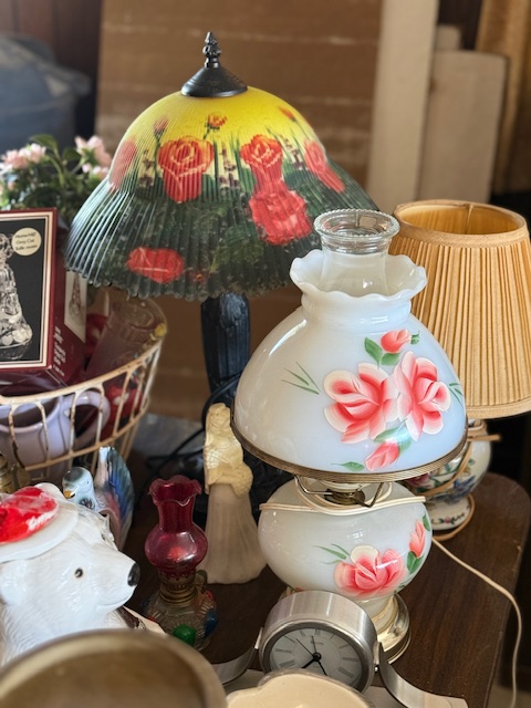 LIVE AUCTION - BEAUTIFUL BRICK HOME ON 3.21+/- ACRES - FURNISHINGS & TOOLS