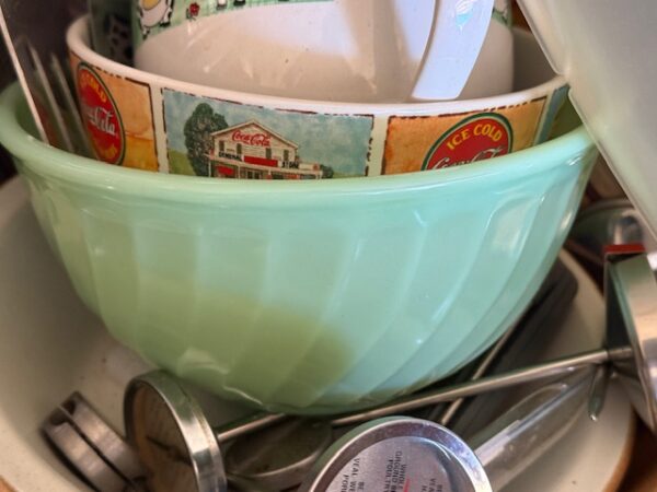 LIVE AUCTION - BEAUTIFUL BRICK HOME ON 3.21+/- ACRES - FURNISHINGS & TOOLS