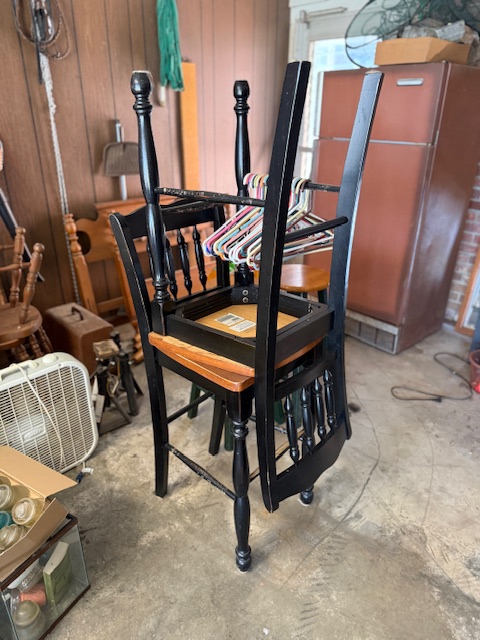 LIVE AUCTION - BEAUTIFUL BRICK HOME ON 3.21+/- ACRES - FURNISHINGS & TOOLS