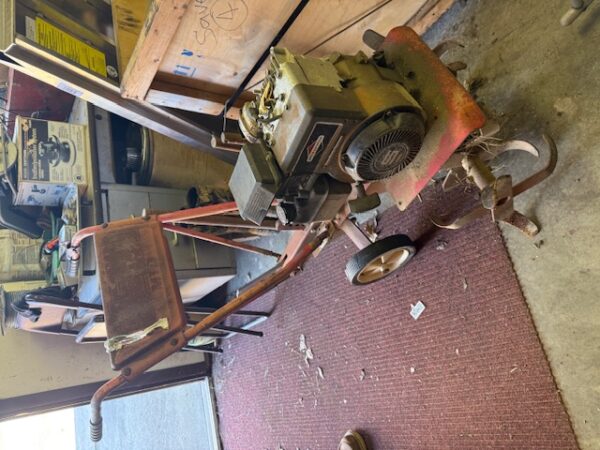 LIVE AUCTION - BEAUTIFUL BRICK HOME ON 3.21+/- ACRES - FURNISHINGS & TOOLS