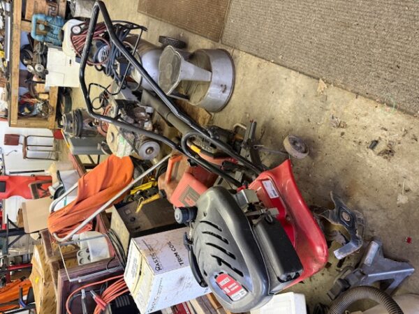 LIVE AUCTION - BEAUTIFUL BRICK HOME ON 3.21+/- ACRES - FURNISHINGS & TOOLS