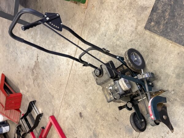 LIVE AUCTION - BEAUTIFUL BRICK HOME ON 3.21+/- ACRES - FURNISHINGS & TOOLS