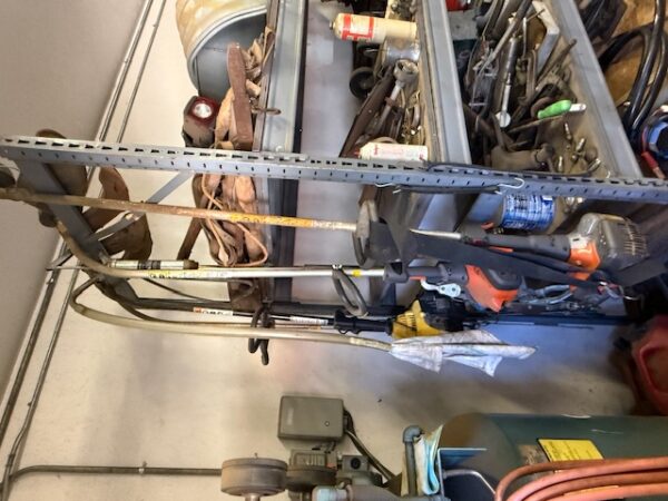 LIVE AUCTION - BEAUTIFUL BRICK HOME ON 3.21+/- ACRES - FURNISHINGS & TOOLS