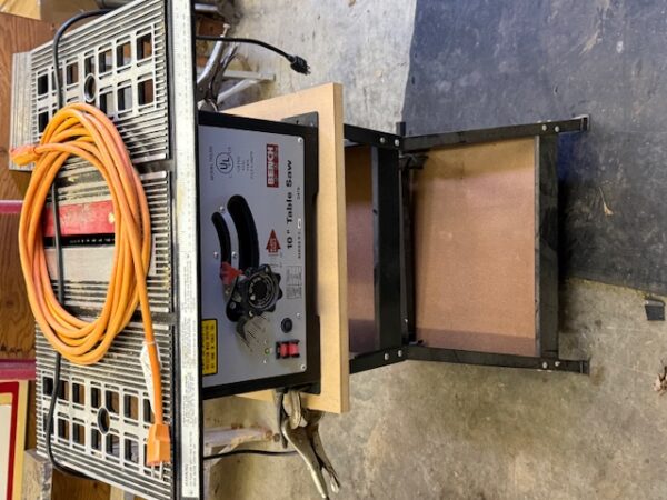 LIVE AUCTION - BEAUTIFUL BRICK HOME ON 3.21+/- ACRES - FURNISHINGS & TOOLS