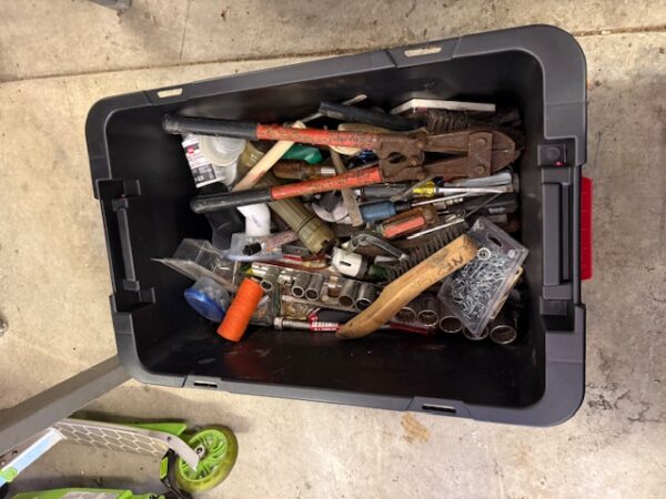 LIVE AUCTION - BEAUTIFUL BRICK HOME ON 3.21+/- ACRES - FURNISHINGS & TOOLS