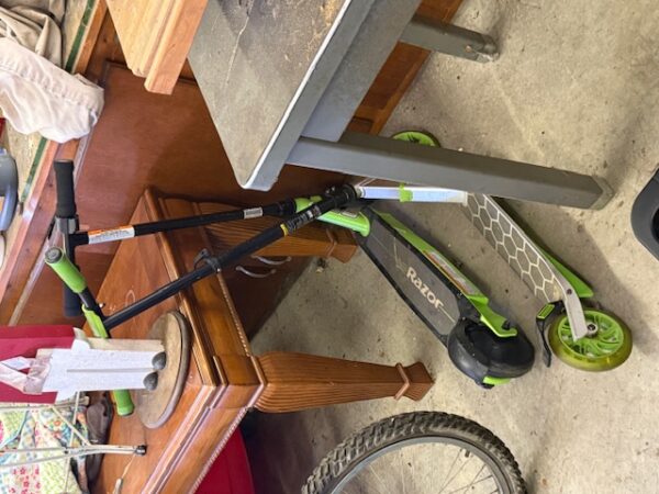 LIVE AUCTION - BEAUTIFUL BRICK HOME ON 3.21+/- ACRES - FURNISHINGS & TOOLS