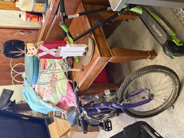 LIVE AUCTION - BEAUTIFUL BRICK HOME ON 3.21+/- ACRES - FURNISHINGS & TOOLS