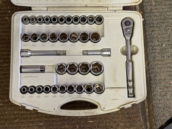 LIVE AUCTION - BEAUTIFUL BRICK HOME ON 3.21+/- ACRES - FURNISHINGS & TOOLS