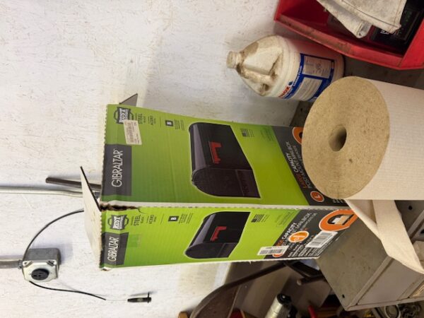 LIVE AUCTION - BEAUTIFUL BRICK HOME ON 3.21+/- ACRES - FURNISHINGS & TOOLS