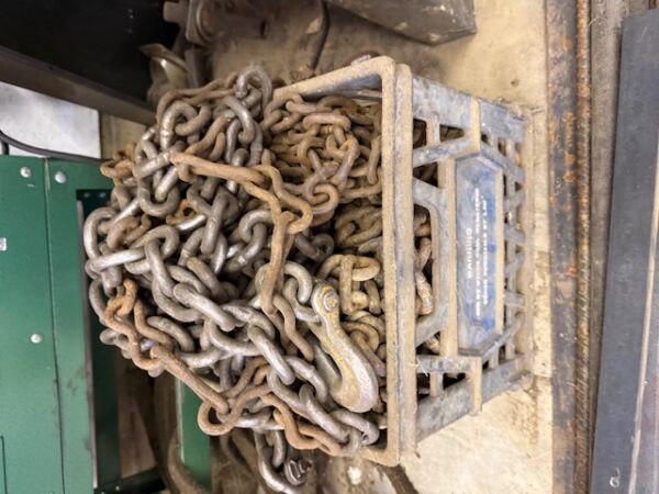 LIVE AUCTION - BEAUTIFUL BRICK HOME ON 3.21+/- ACRES - FURNISHINGS & TOOLS