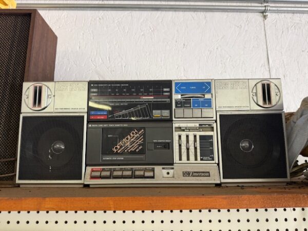 LIVE AUCTION - BEAUTIFUL BRICK HOME ON 3.21+/- ACRES - FURNISHINGS & TOOLS