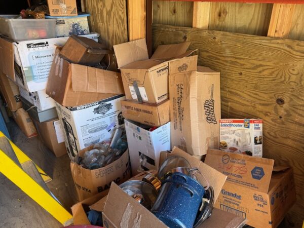 LIVE AUCTION - BEAUTIFUL BRICK HOME ON 3.21+/- ACRES - FURNISHINGS & TOOLS