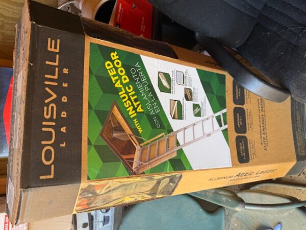 LIVE AUCTION - BEAUTIFUL BRICK HOME ON 3.21+/- ACRES - FURNISHINGS & TOOLS