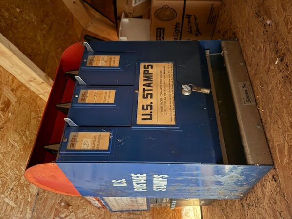 LIVE AUCTION - BEAUTIFUL BRICK HOME ON 3.21+/- ACRES - FURNISHINGS & TOOLS