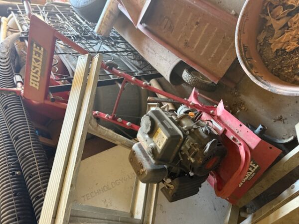 LIVE AUCTION - BEAUTIFUL BRICK HOME ON 3.21+/- ACRES - FURNISHINGS & TOOLS