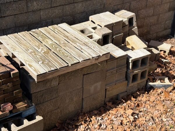 LIVE AUCTION - BEAUTIFUL BRICK HOME ON 3.21+/- ACRES - FURNISHINGS & TOOLS