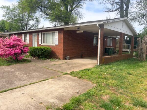 449 GLOVER DR., HENDERSON, KY 42420