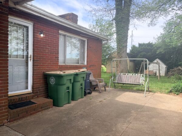 449 GLOVER DR., HENDERSON, KY 42420