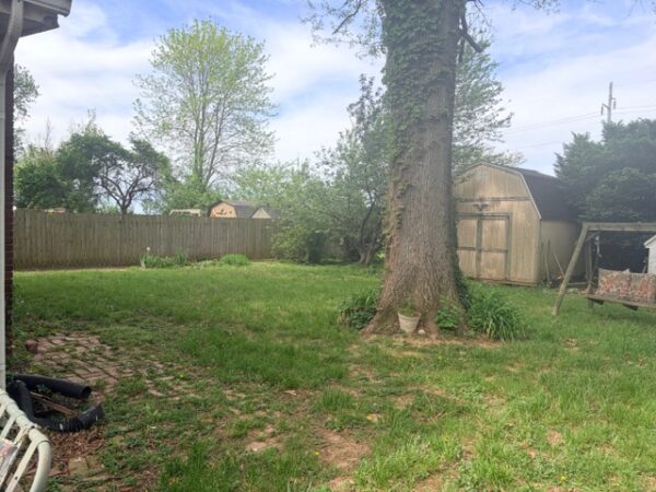 449 GLOVER DR., HENDERSON, KY 42420