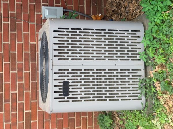 449 GLOVER DR., HENDERSON, KY 42420