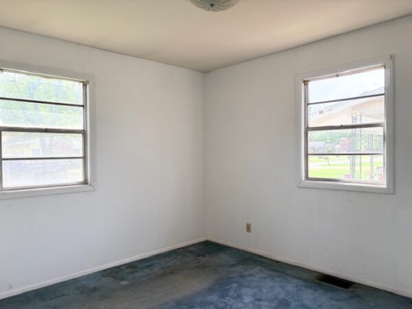 449 GLOVER DR., HENDERSON, KY 42420