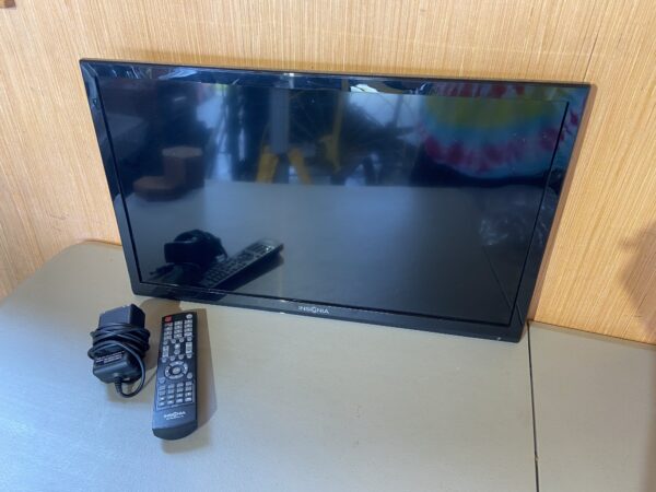 FURNISHINGS - ANTIQUES - LAWN & GARDEN