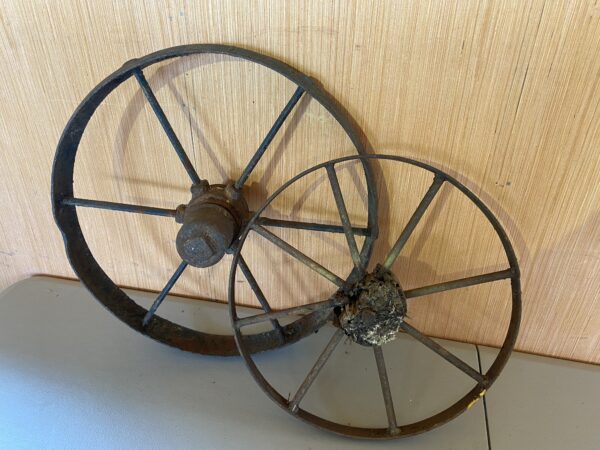 FURNISHINGS - ANTIQUES - LAWN & GARDEN